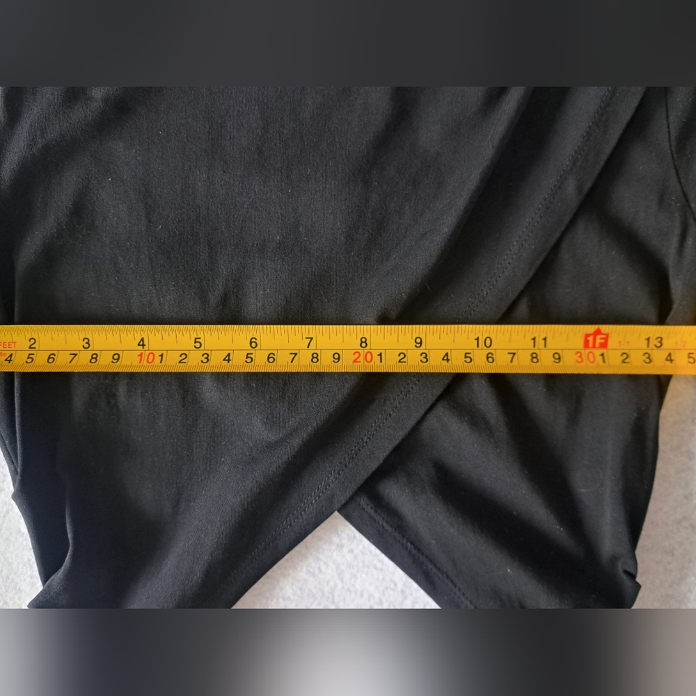 Elegant Bodycon Black Dress - Picture 5 of 9